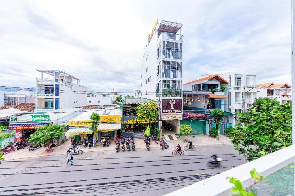 Hotel Oyo 587 Trang Long Nha Trang Exterior foto
