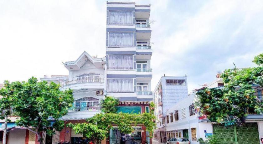Hotel Oyo 587 Trang Long Nha Trang Exterior foto